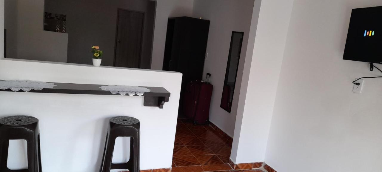 Apartaestudios El Jardin 2 Кали Экстерьер фото