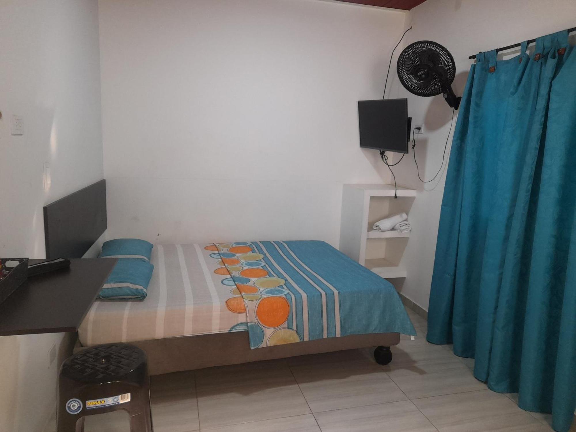 Apartaestudios El Jardin 2 Кали Экстерьер фото