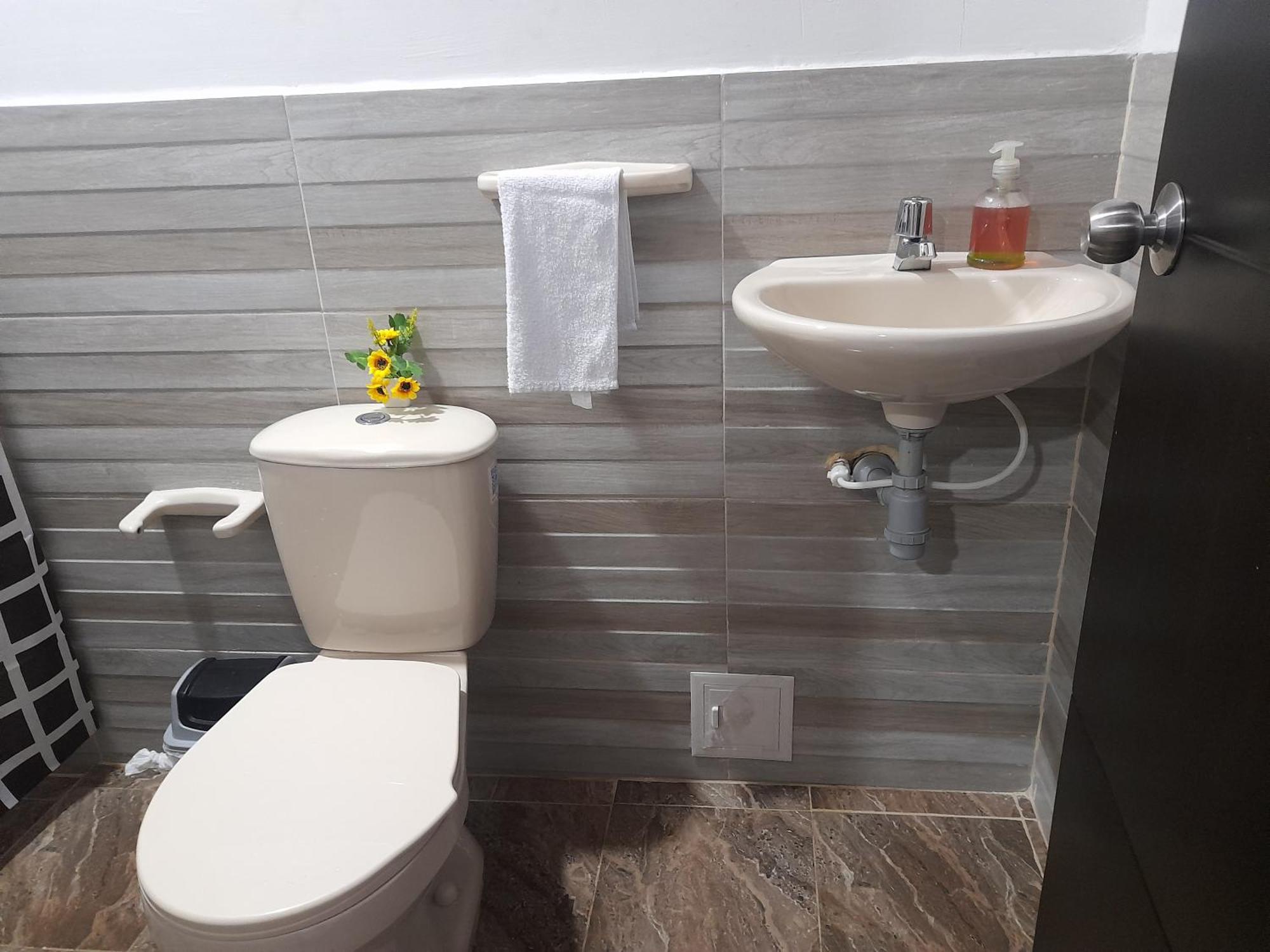 Apartaestudios El Jardin 2 Кали Экстерьер фото