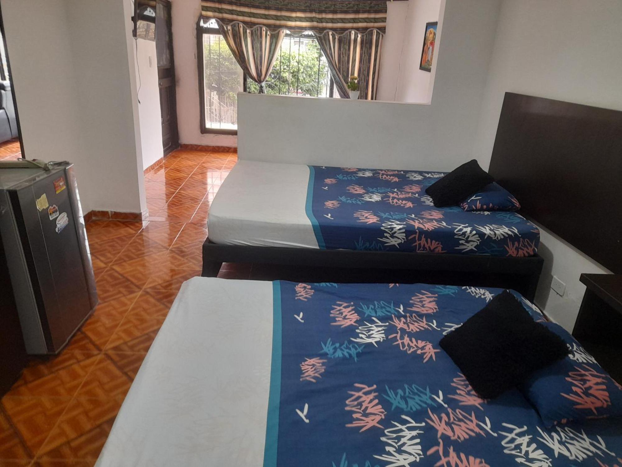 Apartaestudios El Jardin 2 Кали Экстерьер фото