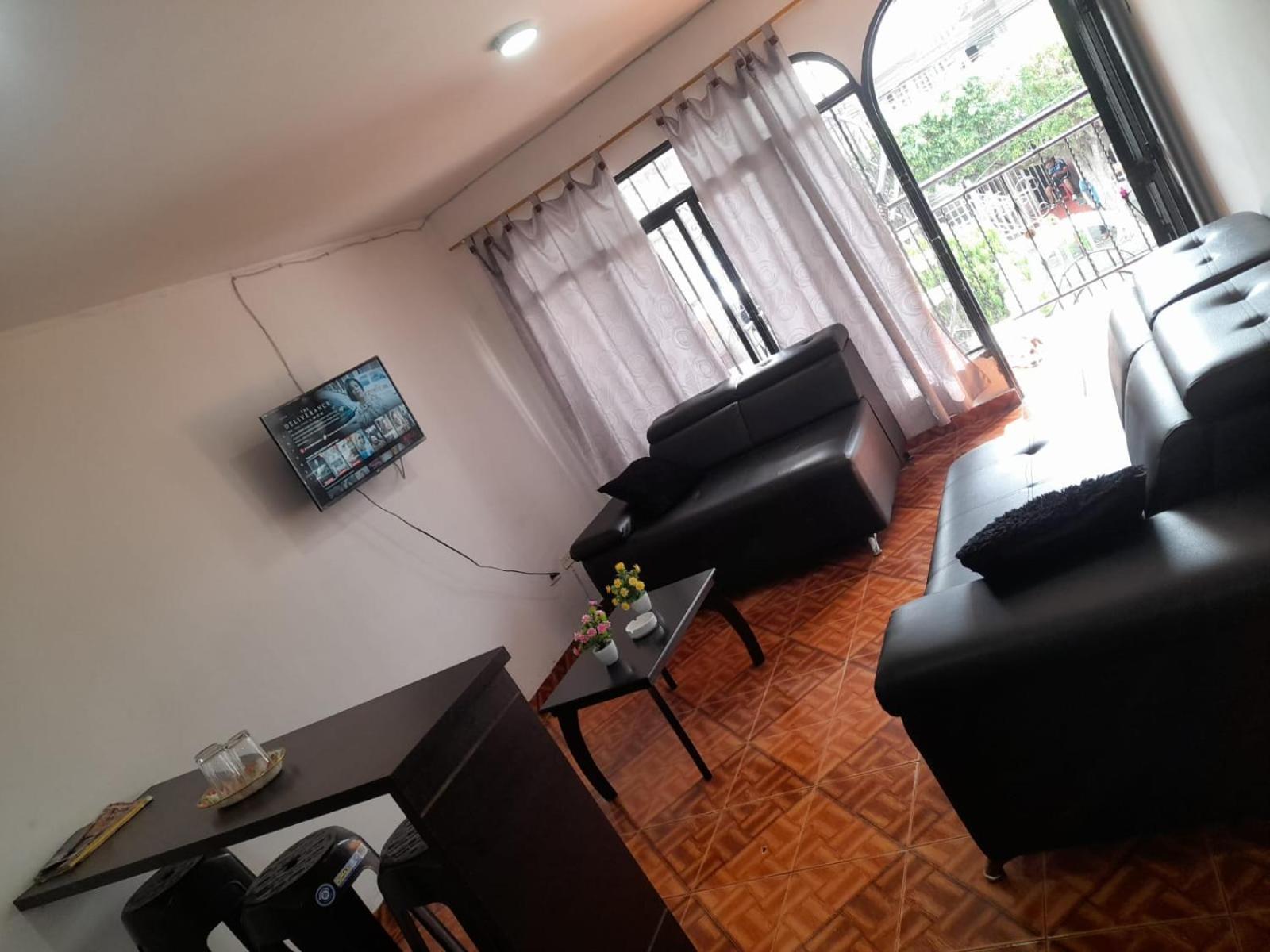 Apartaestudios El Jardin 2 Кали Экстерьер фото