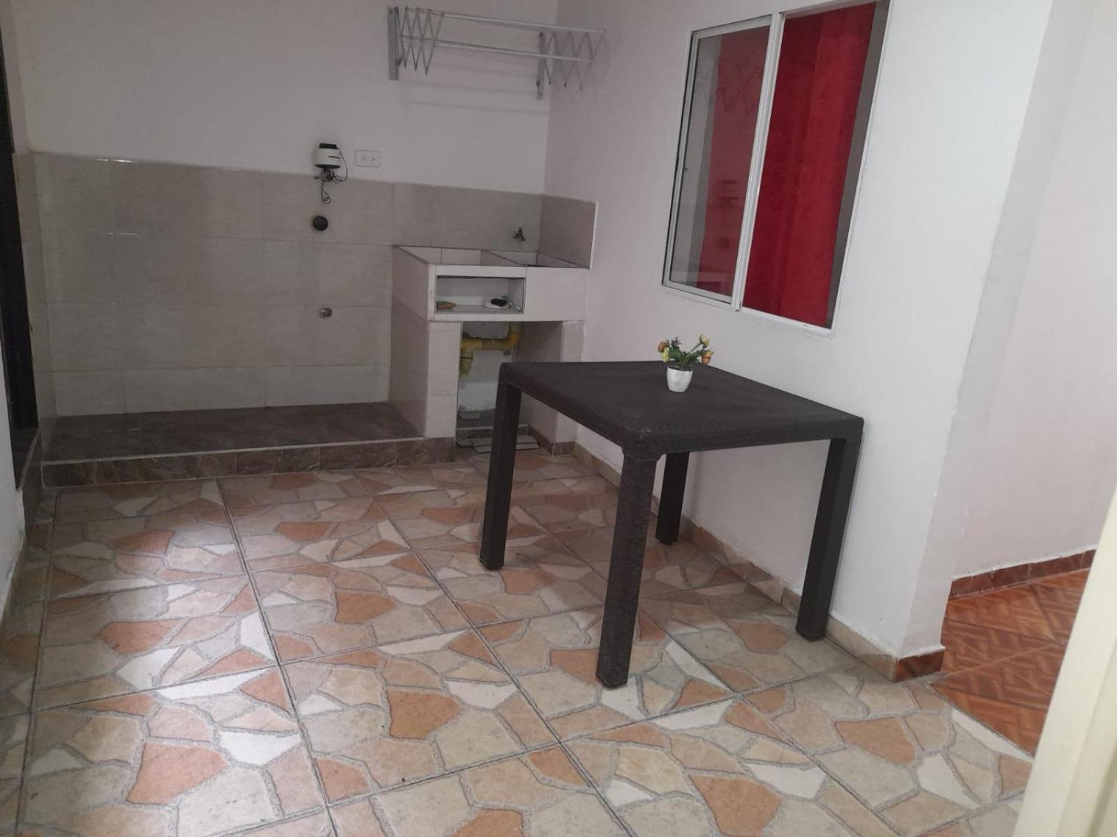Apartaestudios El Jardin 2 Кали Экстерьер фото